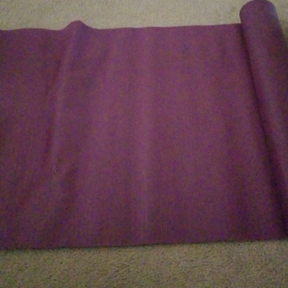Yoga mat - Picture 1 of 3